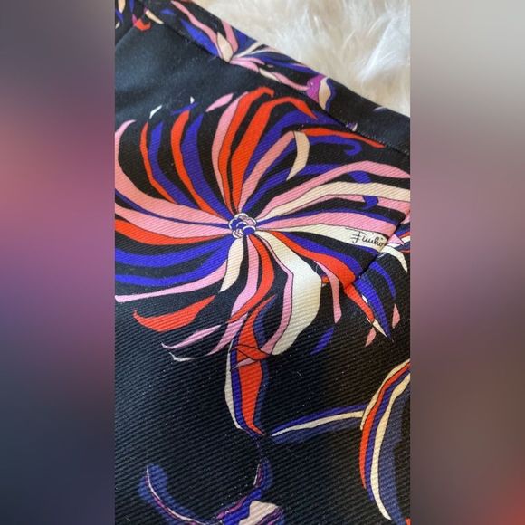 EMILIO PUCCI
Patterned wool and silk skirt - Picture 8 of 11